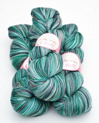 Zoom bild av LP69_Green_Serenety_Misti_Alpaca