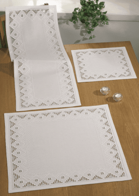 Zoom bild av broderi_hardanger